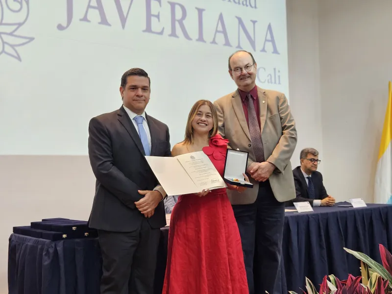 Cruz San Pedro Claver: 25 estudiantes reconocidos por sus calidades humanas y espíritu javeriano